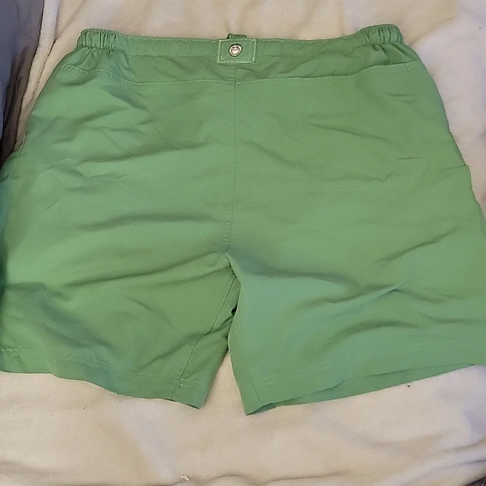 Women's Shorts By Life Is Good Ize Medium. - Picture 5 of 10